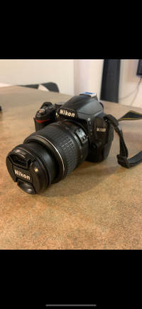 Caméra Nikon D3000