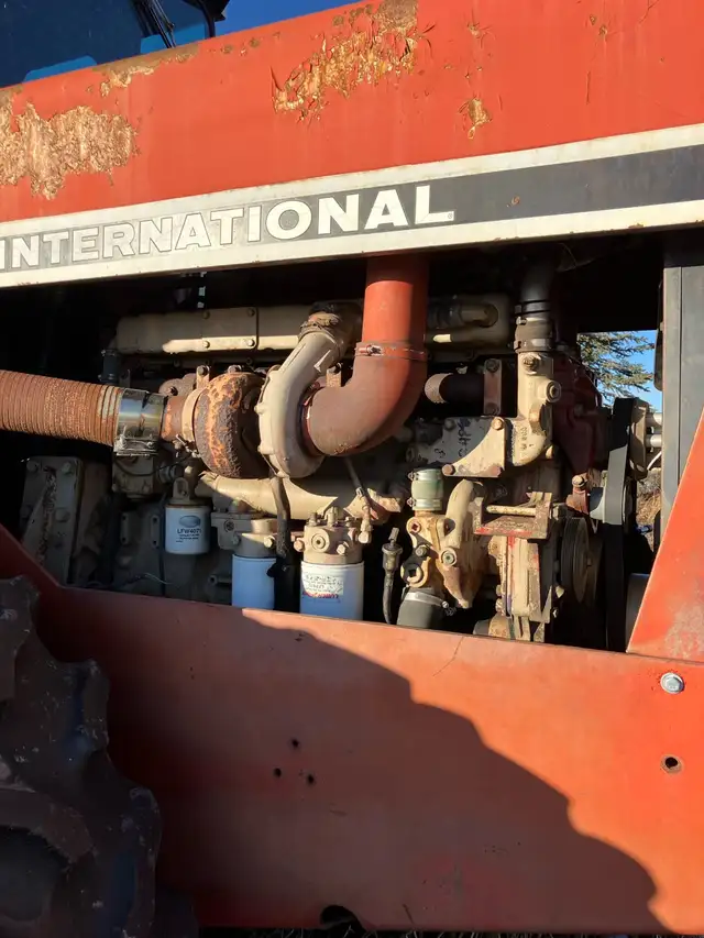 4586 international  in Farming Equipment in Fort St. John - Image 11