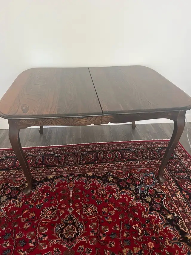 Vintage Dark Wood Dining Table in Dining Tables & Sets in City of Toronto - Image 2