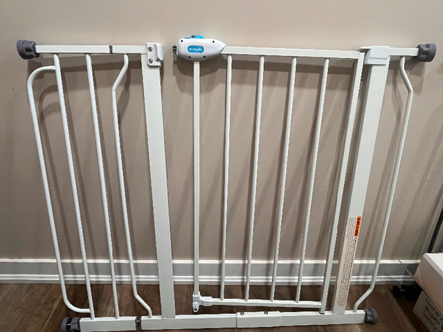 Regalo Extra Wide Baby Gate in Gates, Monitors & Safety in Mississauga / Peel Region - Image 2