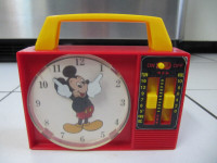 ILLCO Walt DisneyProductions Mickey Mouse Musical Clock 1960-70s