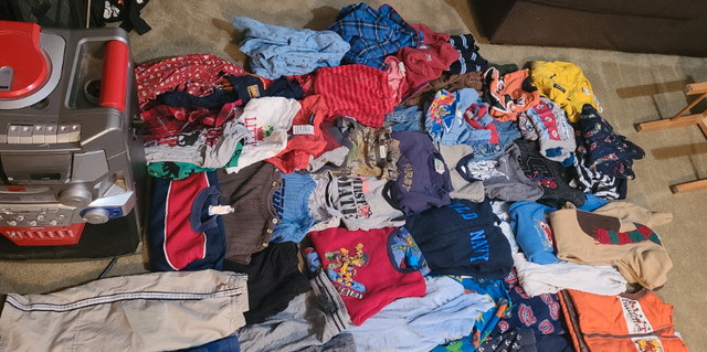 Boys 12-24 months Huge tote lot in Clothing - 18-24 Months in Belleville - Image 4