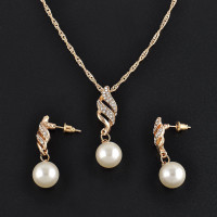 Mariage, collier de perles 41,5cm & pierres Rhin/cristal strass