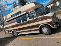 1985 MINT Dodge B250 Camper Van w Bathroom