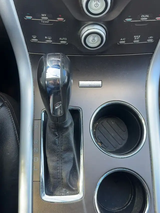 Ford Edge SUV563818468098058249