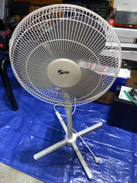 Pedestal Fan 3-Speed Oscillating Adjustable Height