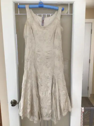 Robe de soirée - Evening Dress (Medium), View more