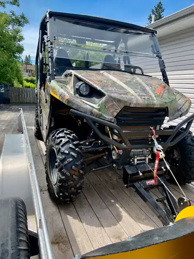 KAWASAKI TERYX 800cc 4x4 - 4 WHEEL LOCK AND 2 WHEEL DRIVE-960 Kms (2015 model bought in 2017) THIS I...