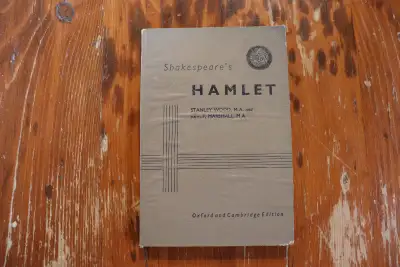 Shakespeare's Hamlet - Oxford & Cambridge Edition - 1950, View more