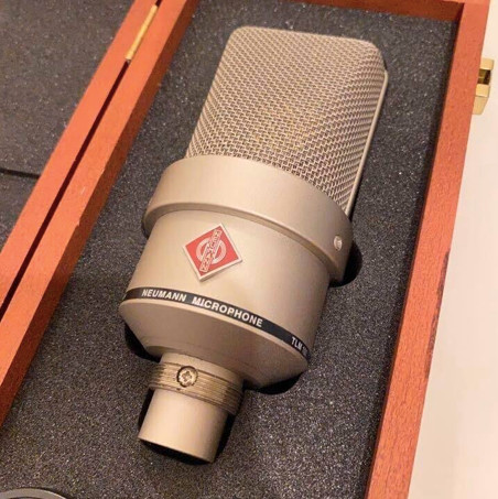 Neumann TLM103 Microphone *almost new* in Pro Audio & Recording Equipment in City of Toronto - Image 2