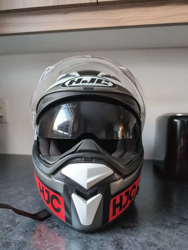 HJC RPHA 70 Helmet in Motorcycle Parts & Accessories in Laval / North Shore - Image 3