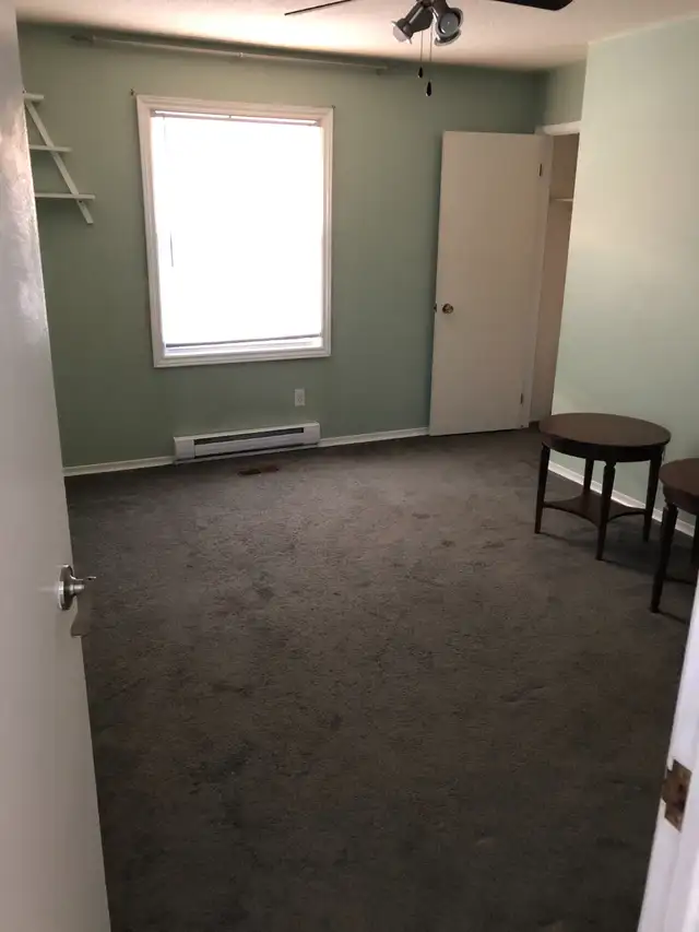 Four Student Rooms for Rent in Room Rentals & Roommates in Peterborough - Image 4