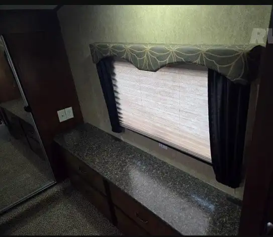 2012 Heartland Greystone 32RES RV in RVs & Motorhomes in Powell River District - Image 5