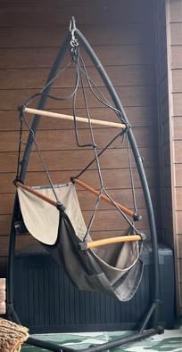Hammock chair/stand  in Patio & Garden Furniture in Barrie - Image 2