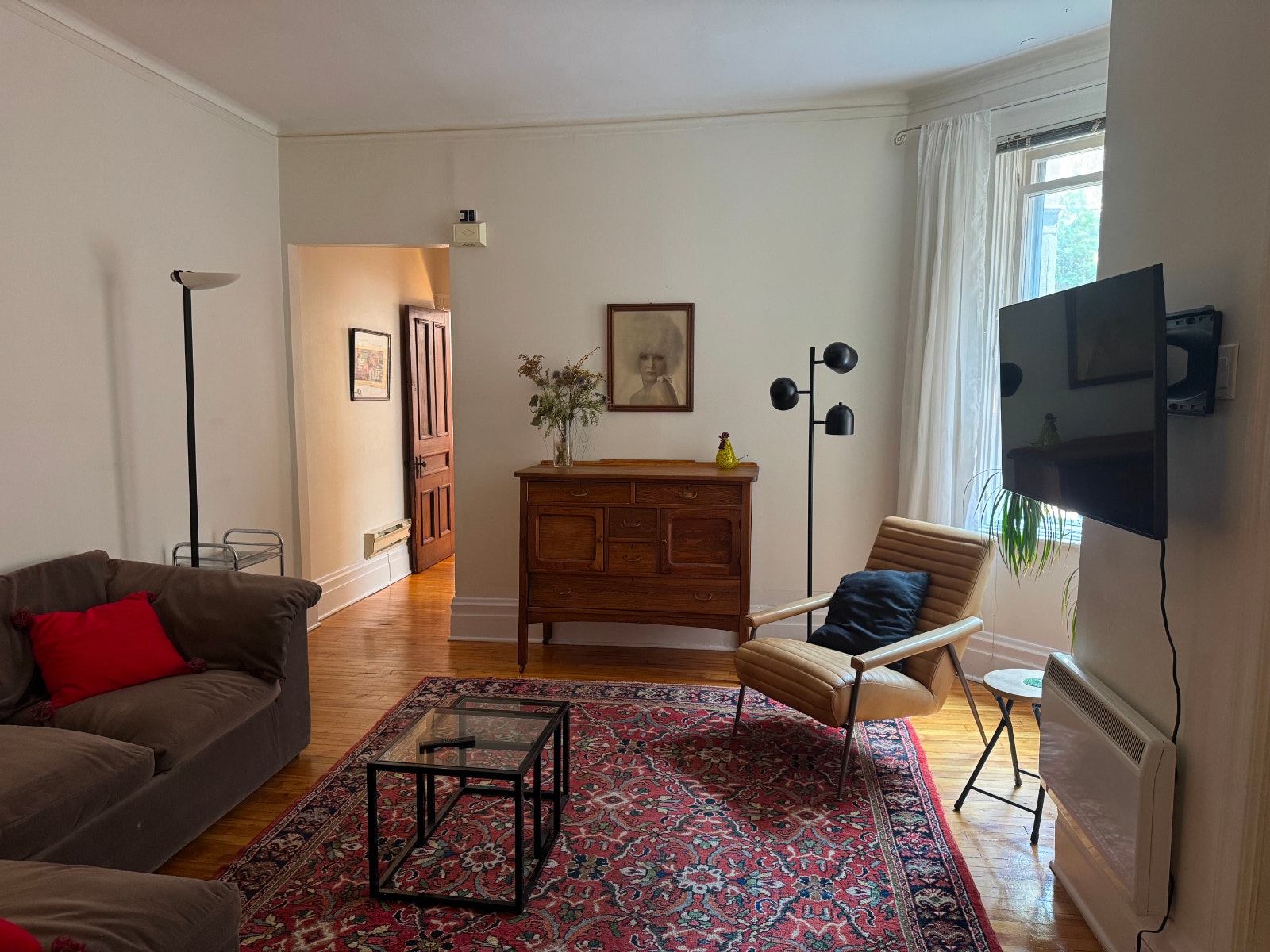 Grand 6 1/2 meublé à louer — Outremont (près Bernard/Mile-End) — photo 2