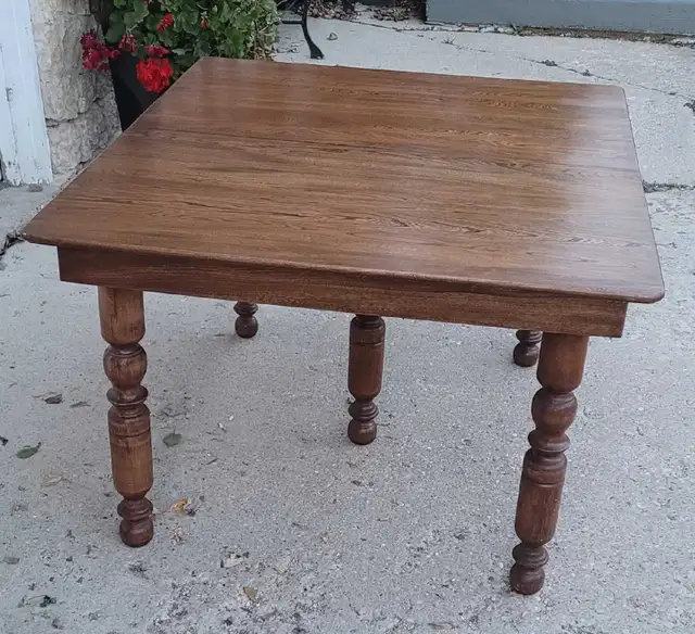 Solid Oak Table64307895010307123