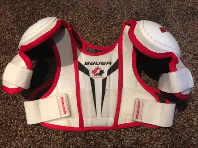 Bauer Canada Youth Shoulder Pads ( Youth Large ), View more