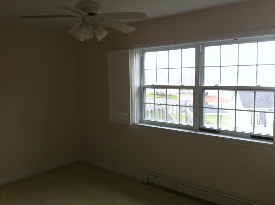 Duplex for rent North River Road 5