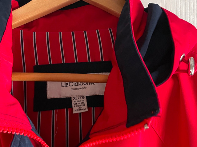 Ladies Liz Claiborne Spring Jacket in Women's - Tops & Outerwear in Lethbridge - Image 4