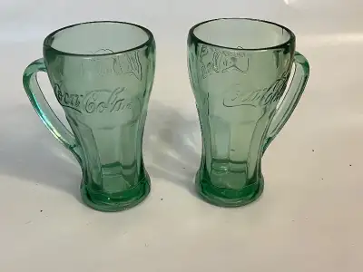 - brand new set of 2 Libbey 14 oz (414 ml) Coca Cola green tint glasses, never used - made in USA