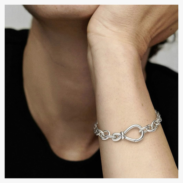 Authentic Pandora Chunky Infinity Knot Chain Bracelet in Jewellery & Watches in City of Toronto