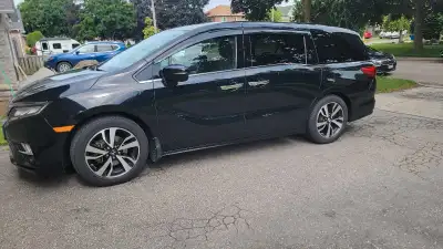 Airport pick up and drop off/8 seater Van , View more