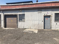 1050 sq ft Shop in Secure Yard