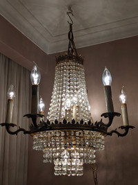 CHANDELIER - 12 CANDLE - 811 CRYSTALS ON SOLID BRASS FRAME