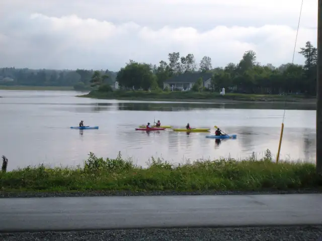 Disponible du 1ier juin au 29 juin et 16 août  au 31 août / 2025 in New Brunswick in Canada - Image 11