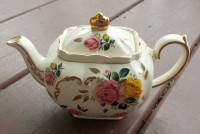 Vintage Sadler Cube Pink and Yellow Cabbage Roses Motif Teapot