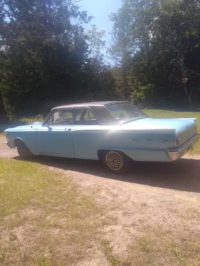 62 Fairlane 500 2dr. ,small v8 Mt. auto trans., pwr. steering with org. radio, and solid frame +body