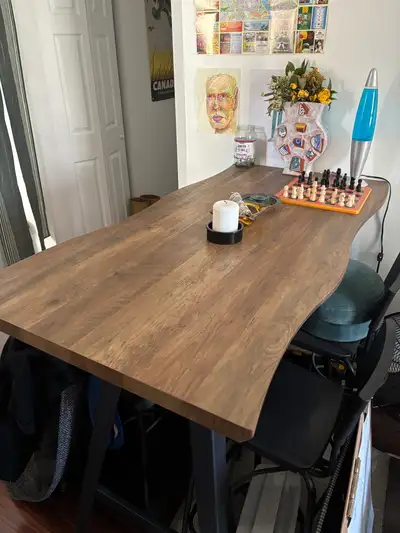 Beautiful Bar Table / Belle table de bar, View more