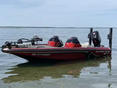 Bateau Bassboat 2013 full equipé. Moins de 300 heures d'utilisation. Moteur 150 Mercury 2 temps. Toi...