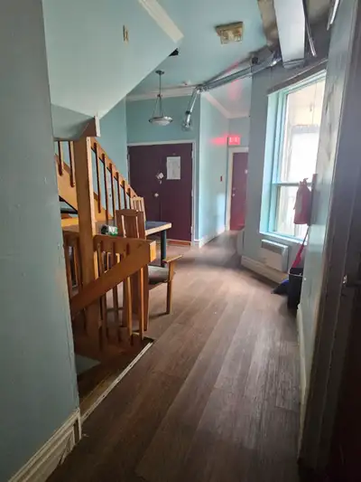 Libre immédiatement !!! chambre entier meublee, 540, 640$ ( tres grande chambre ) 750$ ( grand studi...