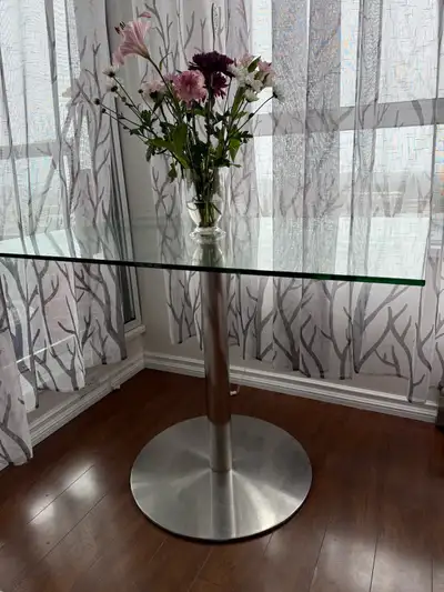 Like new, very good condition