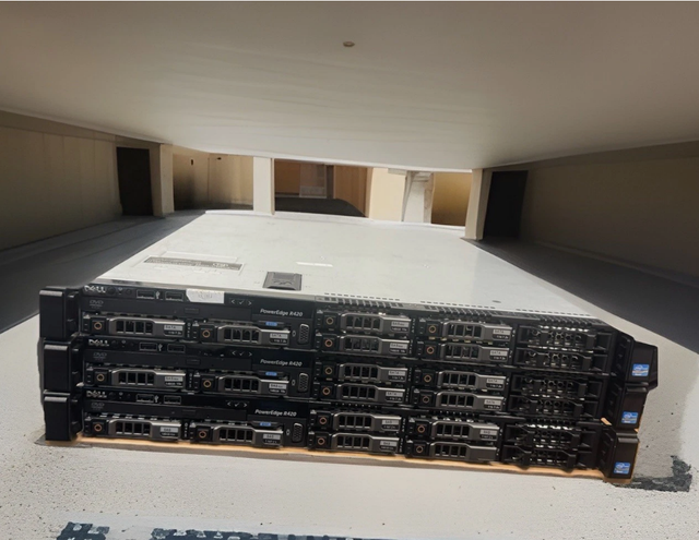 Dell PowerEdge R420 /R610– Dual Xeon CPUs – 24GB/48GB ECC in Servers in City of Montréal - Image 2