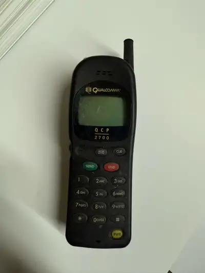 Qualcomm QCP-820 Vintage Cell Phone, View more