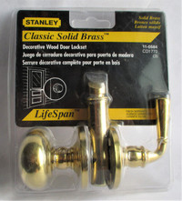 Stanley Classic Solid Brass Decorative Wood Door Lockset CD1770