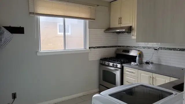 Rooms for Rent – Vegetarian Girls – Malton, Mississauga in Room Rentals & Roommates in Mississauga / Peel Region - Image 3