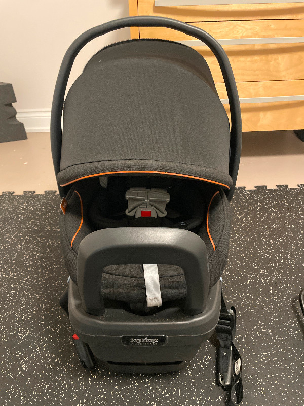 Used - Great Condition Infant Car Seat in Strollers, Carriers & Car Seats in Markham / York Region - Image 2