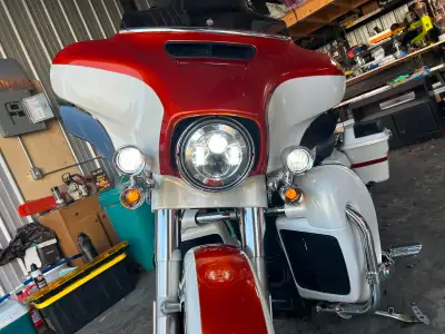 Performance Stage 2 Vance & Hines slip-ons Dyno-Jet tuner Audio Rockford Fosgate Amp/ speakers in sa...