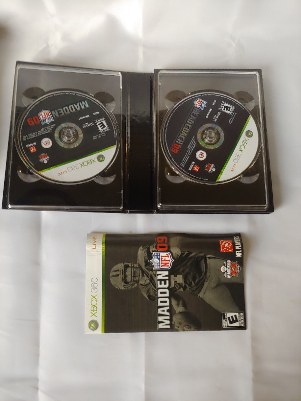 Madden NFL 09 - 20th Anniversary Collector's Edition (XBox360) in XBOX 360 in London - Image 3