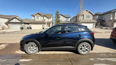 Mazda CX-3 GS 1 owner, lady driven, low kms No accidents Smoke-free, pet-free Winter and summer tire...