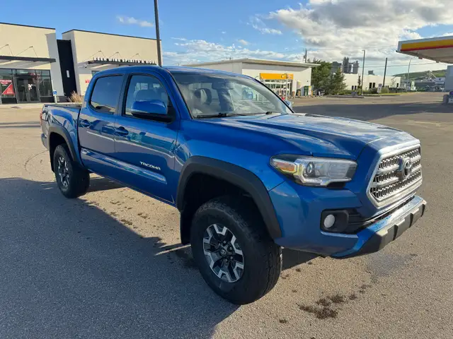 2017 Toyota Tacoma TRD off road