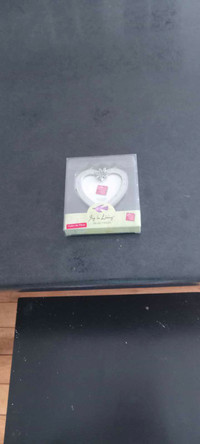 Heart shaped picture frame 