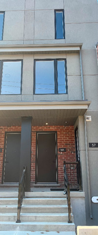 New 3bed 3 Bath townhouse for Rent Uptown Waterloo