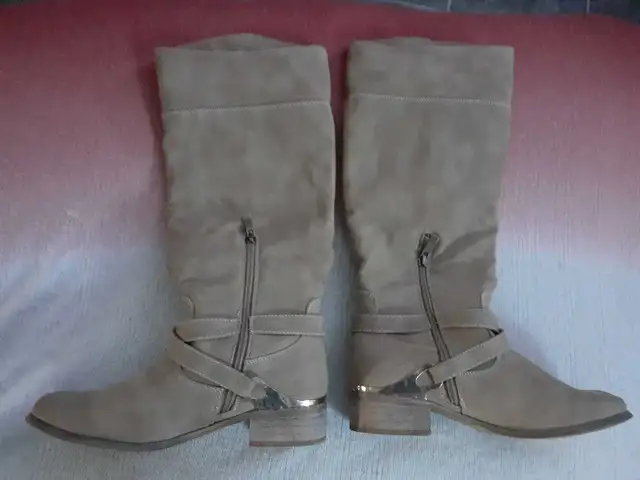 woman's Alberto fashion boots in Women's - Shoes in Grande Prairie - Image 5