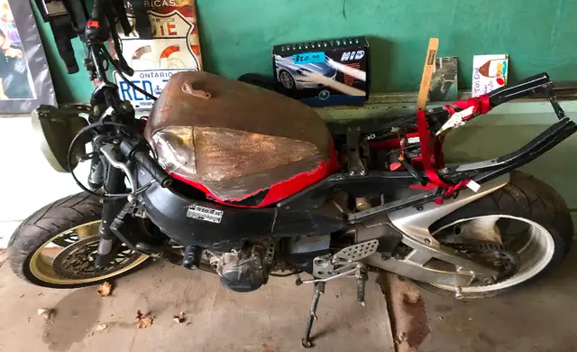 HONDA CBR 954 RR (TRADE) in Sport Bikes in Belleville - Image 8