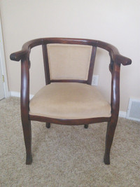 Antique Barrel Chair.