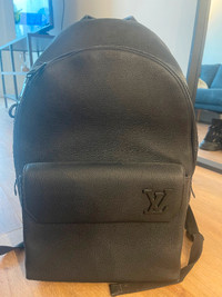 Louis Vuitton Takeoff backpack